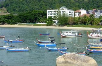 Batu Ferringhi Beach